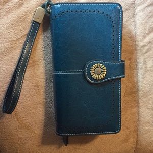 Sendefn Women’s wallet/wristlet